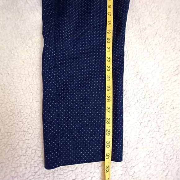 Hilary Radley Navy blue polka dot Capri pants Size 10 - Picture 4 of 6